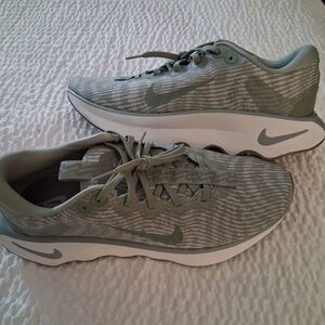Nike Motiva Running Shoes Sneakers Jade Horizon/Light Silver DV1237-300 US 11